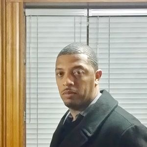 Meet your Posher, Eric lamont